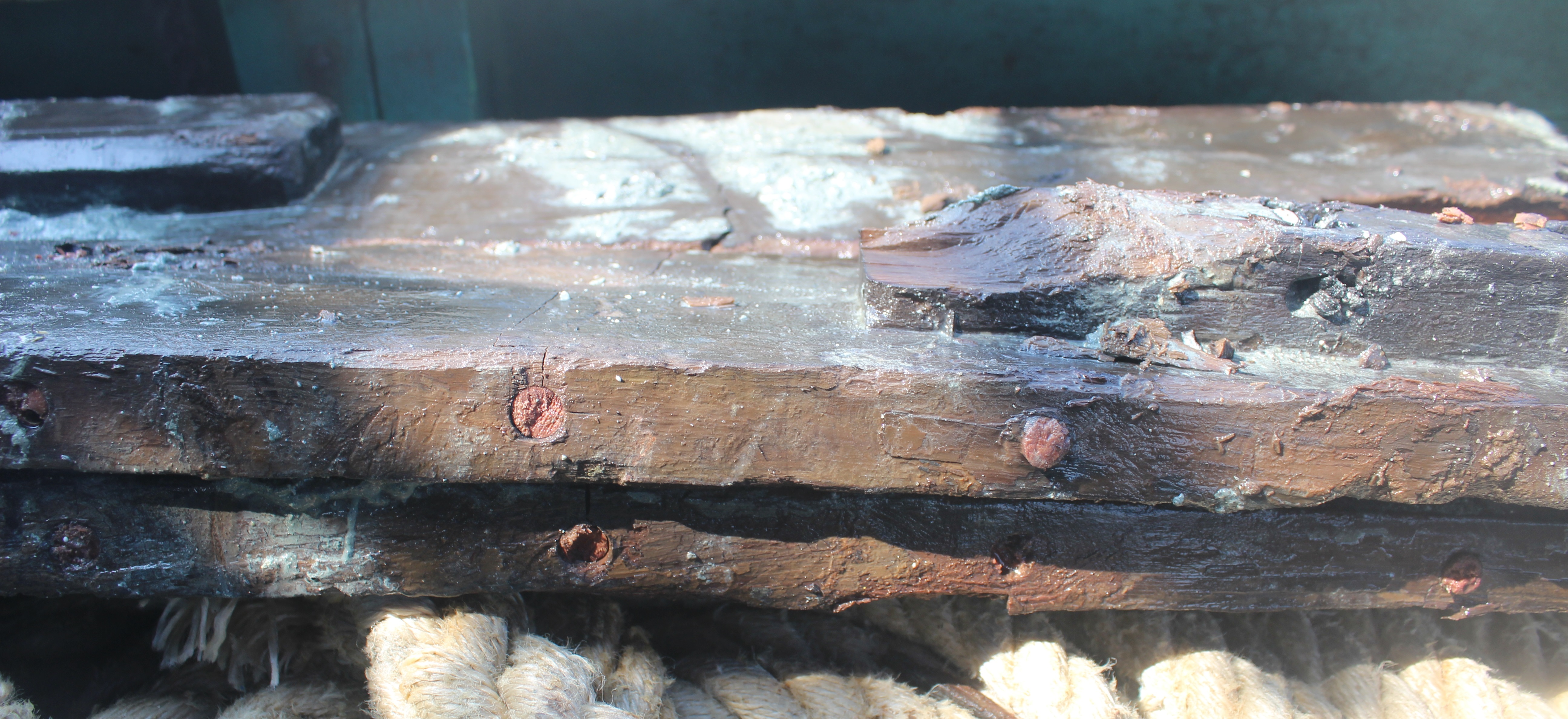 Dowels were used to edge-join the hull planks.